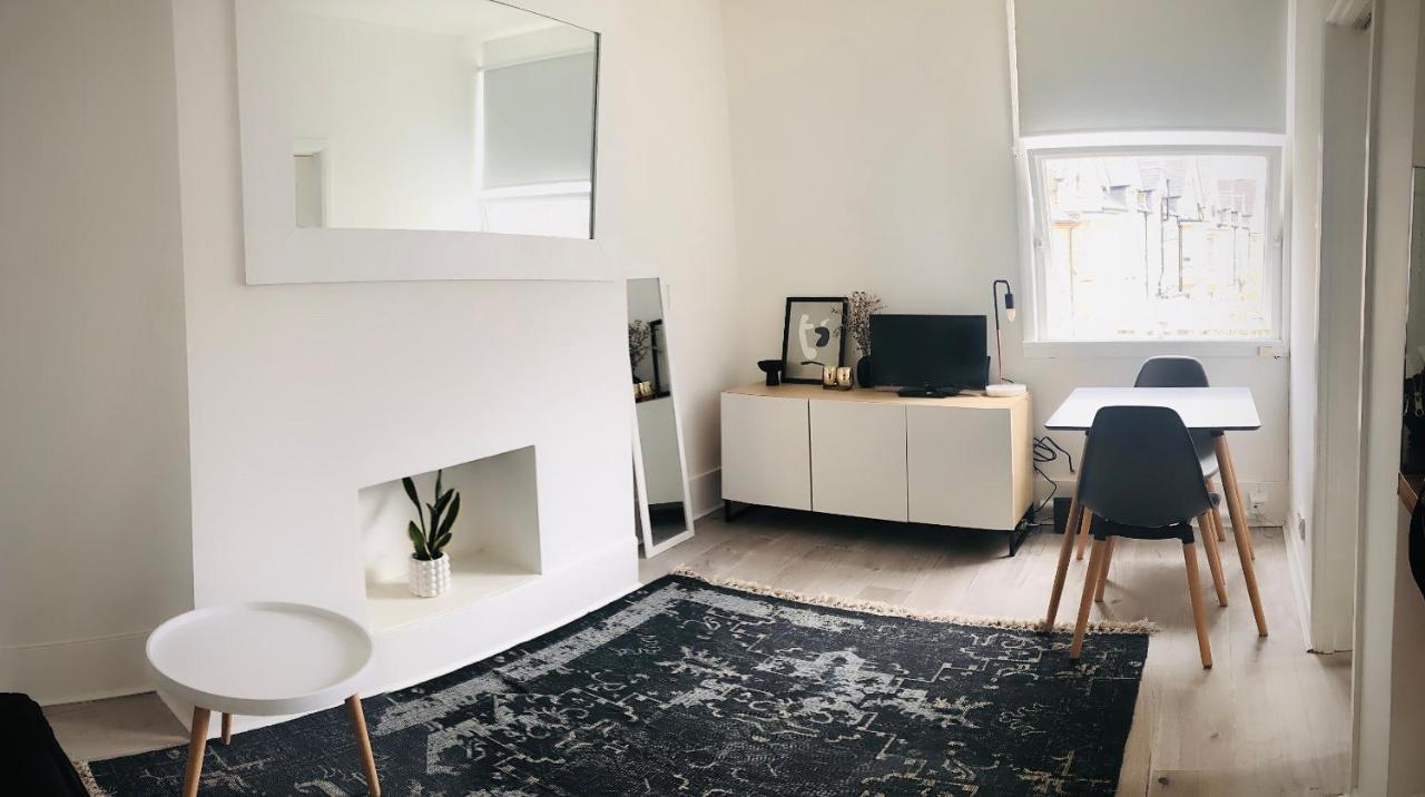 Bright Chiswick Apartment - Great Location London Eksteriør billede