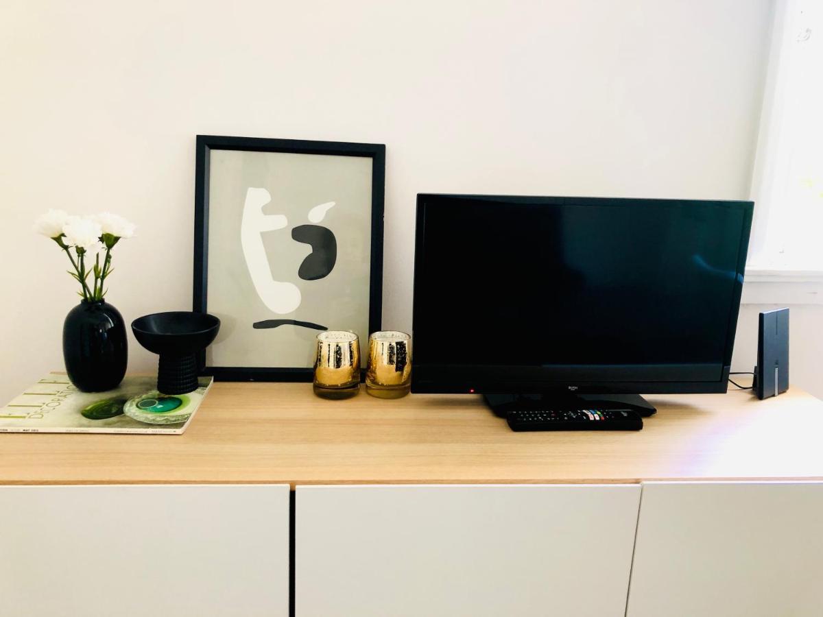 Bright Chiswick Apartment - Great Location London Eksteriør billede